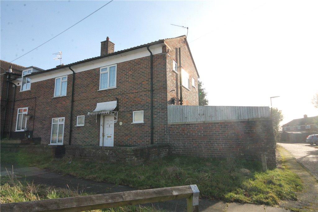 Tadworth, Surrey KT20 3 bed semidetached house for sale £385,000