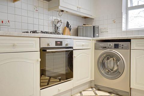 22 Abbotsmead Place, Caversham, Reading, RG4 8BB