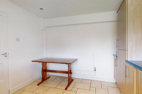 2 bedroom maisonette for sale, Langleys, Kingswood, Basildon, Essex, SS16