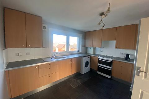 2 bedroom flat to rent, Southhouse Brae, Gracemount, Edinburgh, EH17