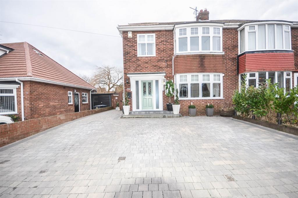St Johns Avenue, Hebburn 4 bed semidetached house for sale £360,000