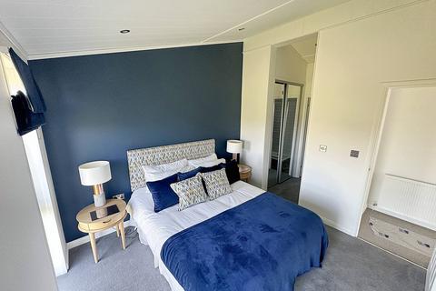 2 bedroom holiday lodge for sale, Hillcrest Park, Caldwell DL11