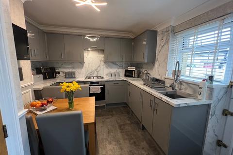3 bedroom terraced house for sale, Heol Llechau Porth - Porth