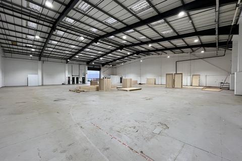 Warehouse to rent, Unit 10 Priory Industrial Park, Christchurch, BH23 4HE