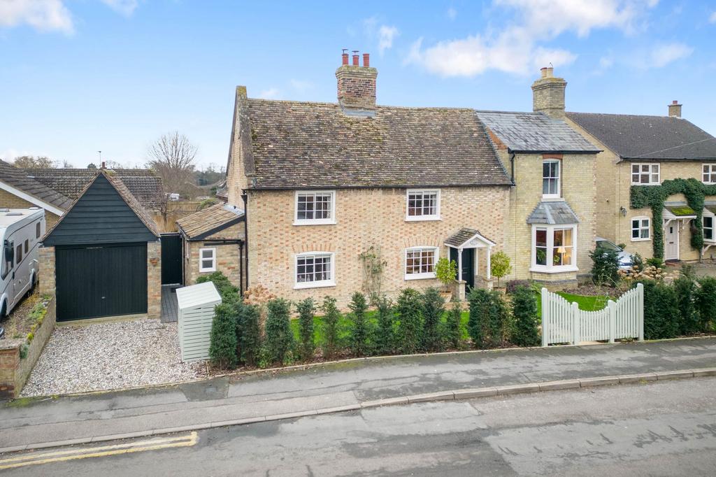 Brampton, Huntingdon PE28 4 bed detached house for sale £700,000