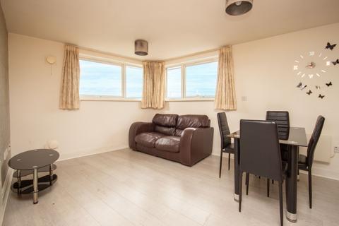 2 bedroom flat to rent, The Uplands, Bricket Wood, St. Albans, Hertfordshire