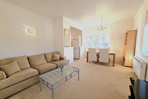 1 bedroom apartment for sale, Woodside Lodge, Woodford Green