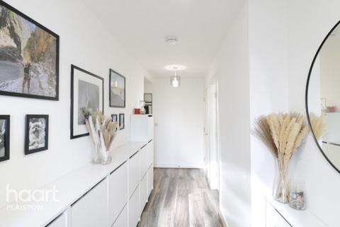 202 Chargeable Lane, London, E13 8DW