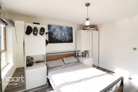202 Chargeable Lane, London, E13 8DW