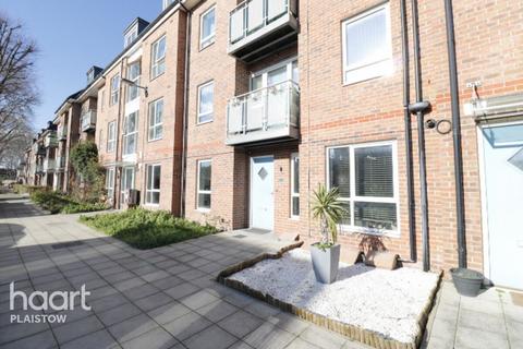 202 Chargeable Lane, London, E13 8DW