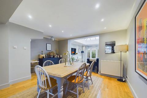 10 Longmeadow Road, Sidcup, DA15 8BH