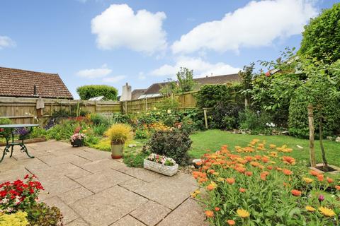 3 bedroom detached bungalow for sale, Green Acres, Eythorne