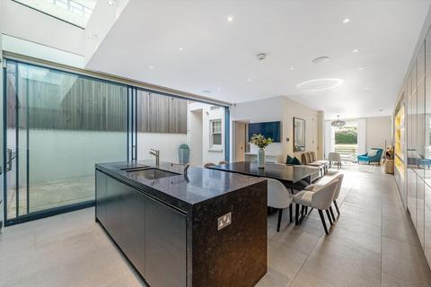 4 bedroom semi-detached house for sale, Wellington Place, St Johns Wood, London, NW8