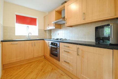 2 bedroom semi-detached house to rent - Hedgerow Gardens, Standish, Wigan, WN6 0UX