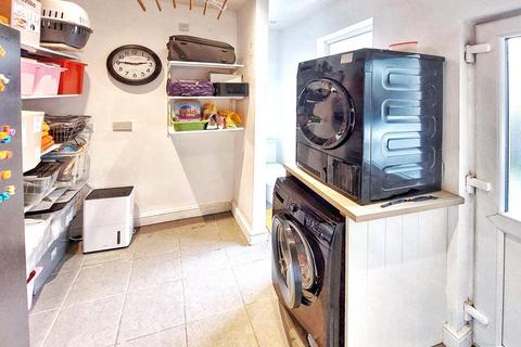 4 bedroom detached house for sale, Bolton Road North, Ramsbottom, Bury, BL0