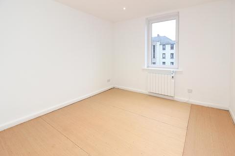 10/3 Craigentinny Road, Edinburgh, EH7 6LU