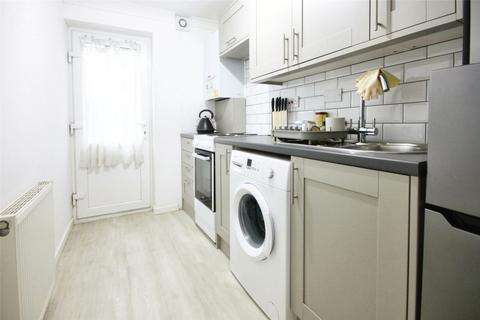 2 Broxted End, Wickford, SS12 9RJ