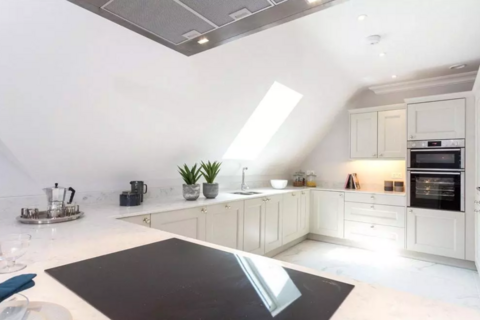 3 bedroom penthouse to rent, Lavant Road, Chichester, PO19