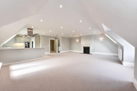 3 bedroom penthouse to rent, Lavant Road, Chichester, PO19