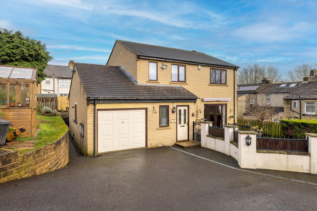 Richard Street, Brighouse, HD6 2BY 4 bed detached house for sale £395,000
