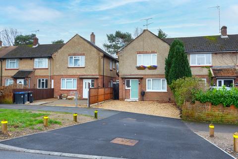 3 bedroom end of terrace house for sale, Camberley, GU15