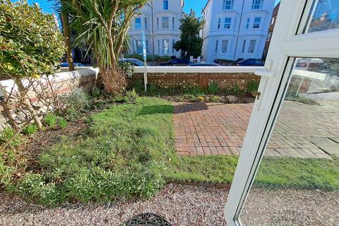 1 bedroom flat for sale - College Road, Lower Meads, Eastbourne BN21