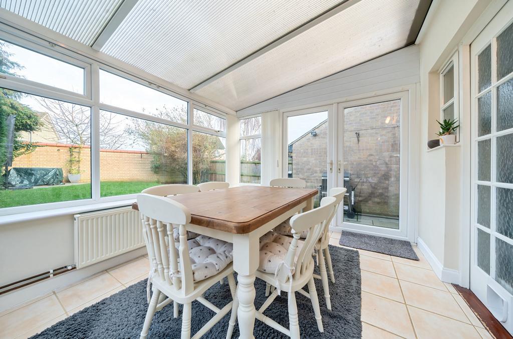 1084011 (4).jpg