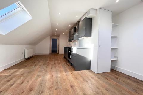 1 bedroom apartment to rent - 3 Dorien Road, London SW20