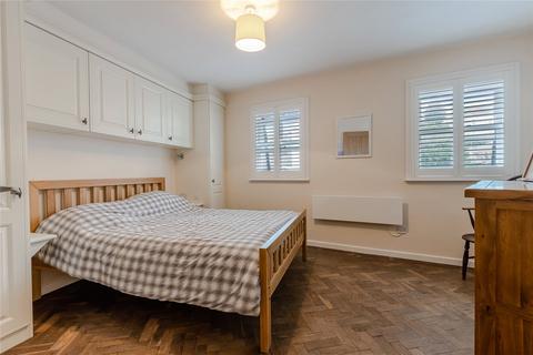 8a Fore Street, Salcombe, TQ8 8BY