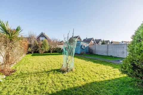 2 bedroom detached bungalow for sale, Lacon Road, Caister-On-Sea, NR30