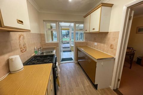 12 Lower Higham Road, Gravesend, DA12 2NG