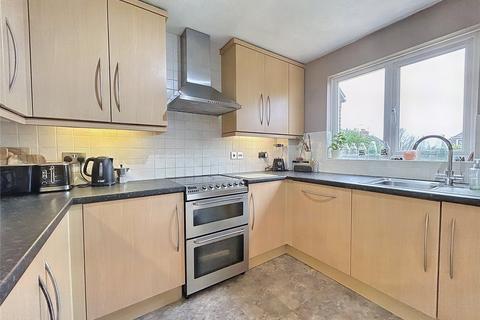 3 bedroom link detached house for sale, Hillside Park, Westbury