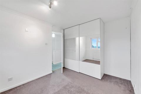 44 Ashurst Close, Crayford, Dartford, DA1 4SX