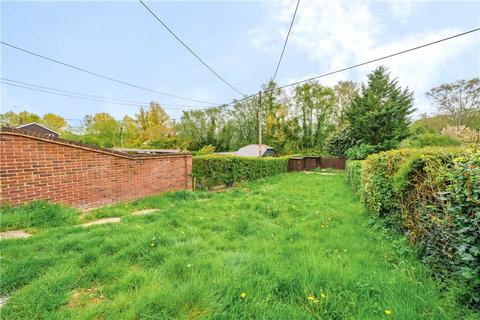 5 Barley Hill, Dunbridge, Romsey, SO51 0LF