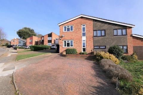 2 Abingdon Close, Ipswich, IP2 9ED