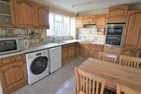 2 Abingdon Close, Ipswich, IP2 9ED