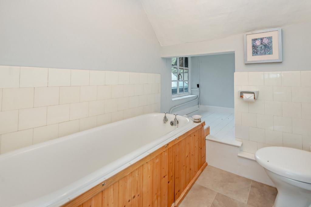 1st Floor Bathroom