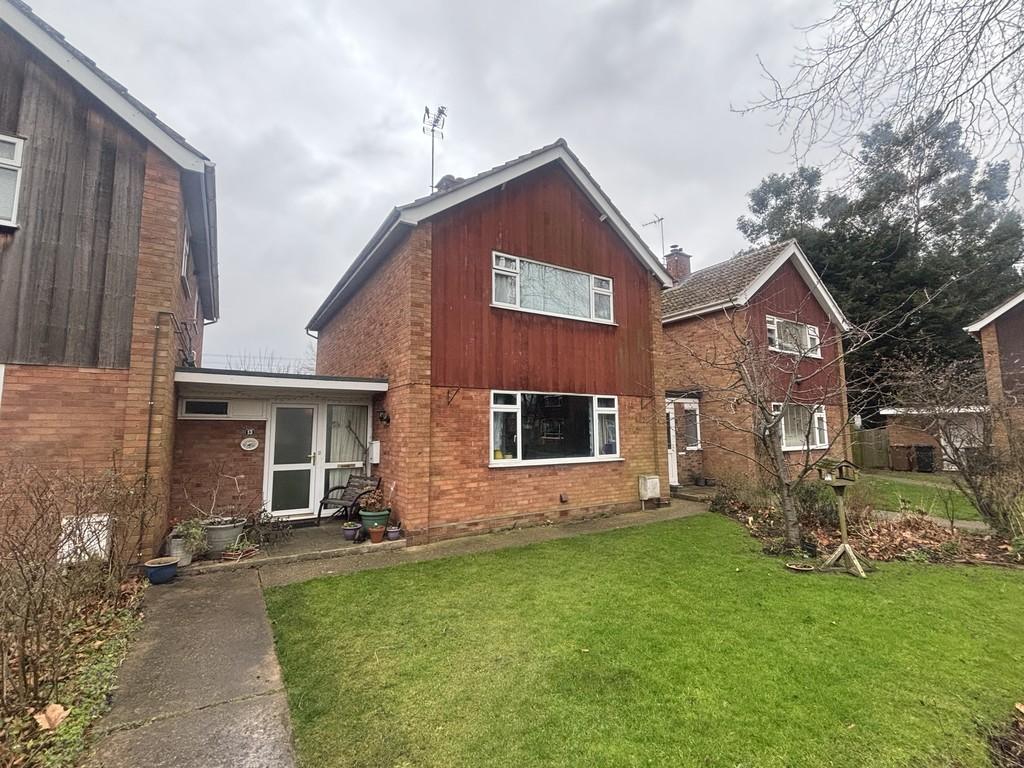 Needham Market, Suffolk 3 bed link detached house for sale £300,000