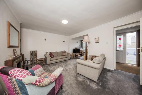 41 Fermor Way, Crowborough, TN6 3BE