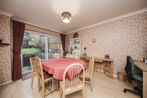 41 Fermor Way, Crowborough, TN6 3BE