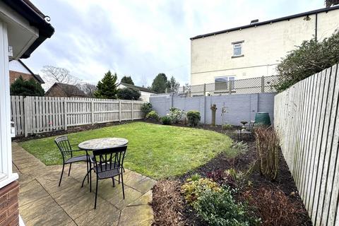 4 bedroom detached house for sale, Suffield Crescent, Gildersome