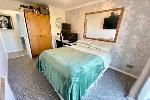 Flat 7, 5 Brambledown Road, Wallington, SM6 0TG