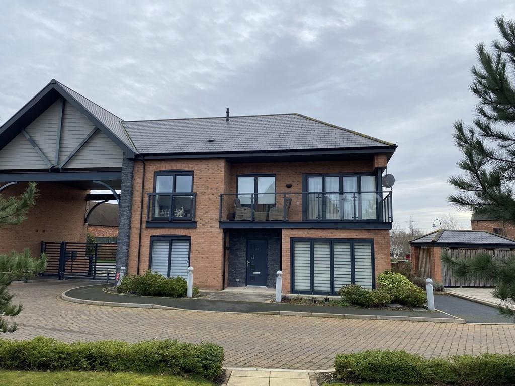Barton Turn, BartonunderNeedwood 2 bed apartment for sale £275,000