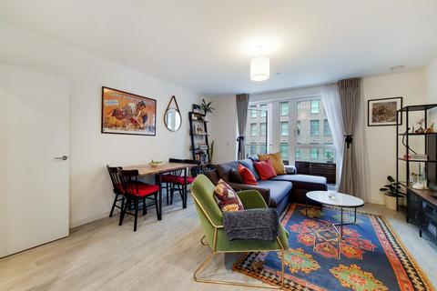 1 bedroom apartment for sale - Ironworks Way, London E13