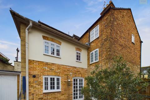 4 bedroom townhouse for sale, Tinwell Road, Stamford PE9