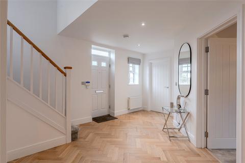2 Ings Walk, Wetherby, LS22 5FE