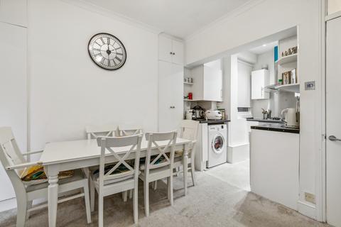 3 bedroom flat for sale, Vera Road, London