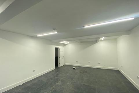 Office to rent, Sussex Road, Southall