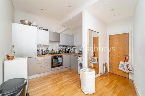 2 bedroom apartment for sale, Mallow Street, Old Street, London, EC1Y