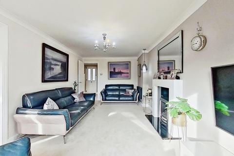 21 Aspen Close, Sutton Coldfield, B76 2PA